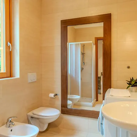 Lakeview Le Vele By Interhome