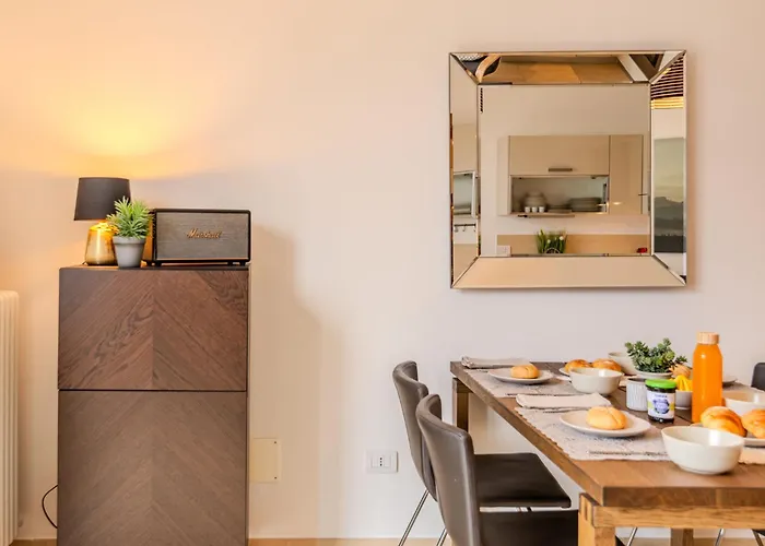 Lakeview Le Vele By Interhome * סן סירו